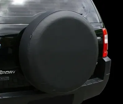 Capa de estepe na traseira de um SUV